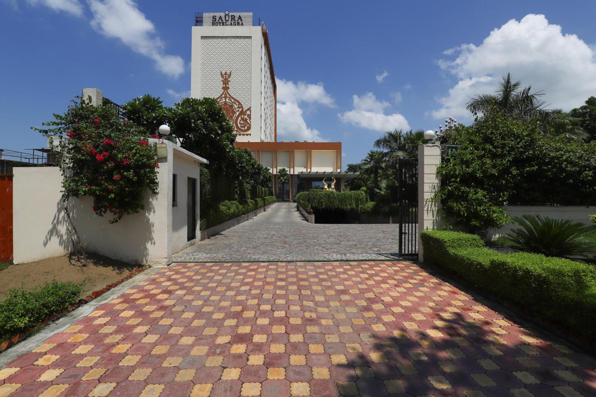 Saura Hotel, Agra - A Club Mahindra Associate Exterior foto