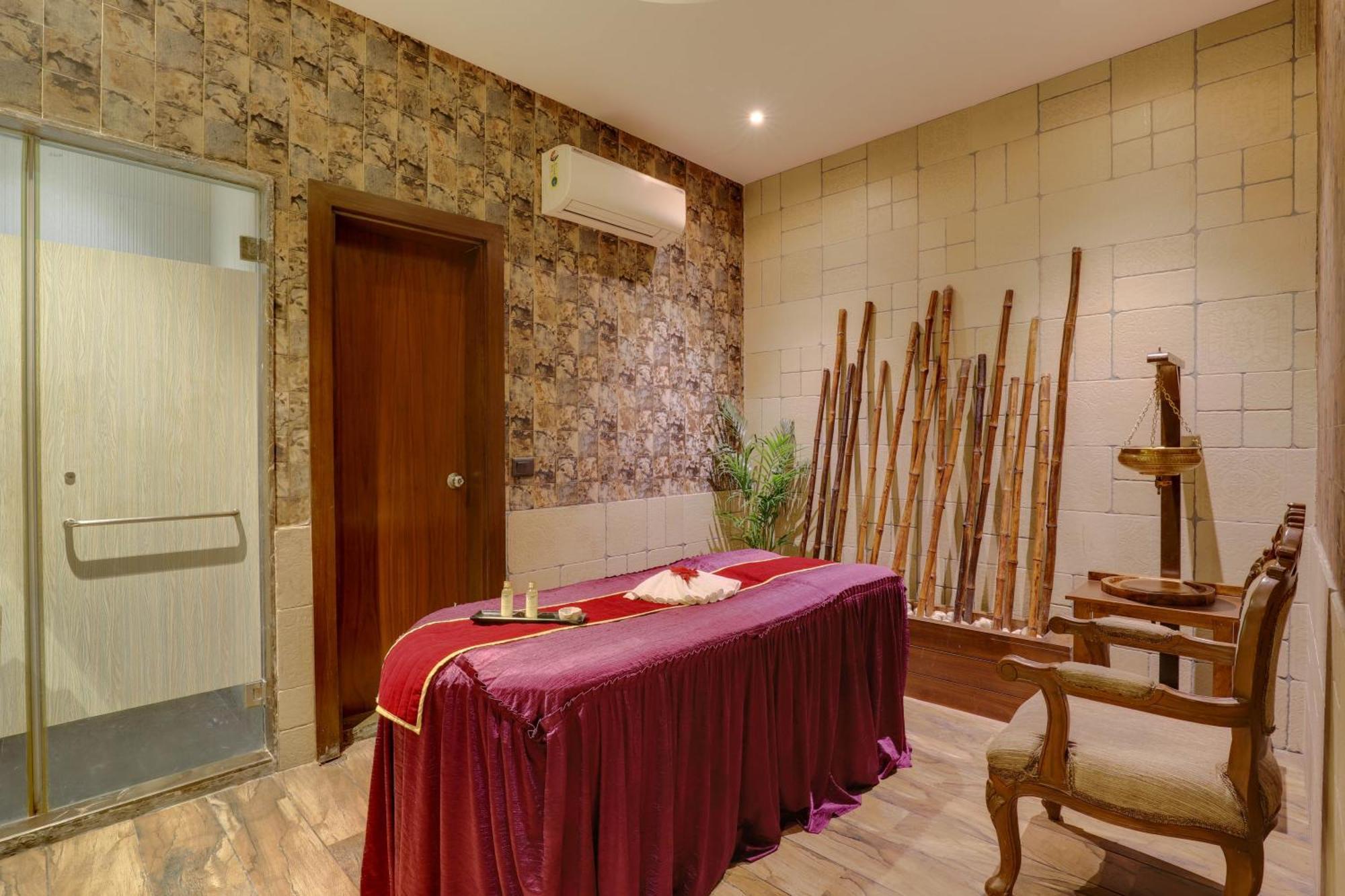 Saura Hotel, Agra - A Club Mahindra Associate Exterior foto